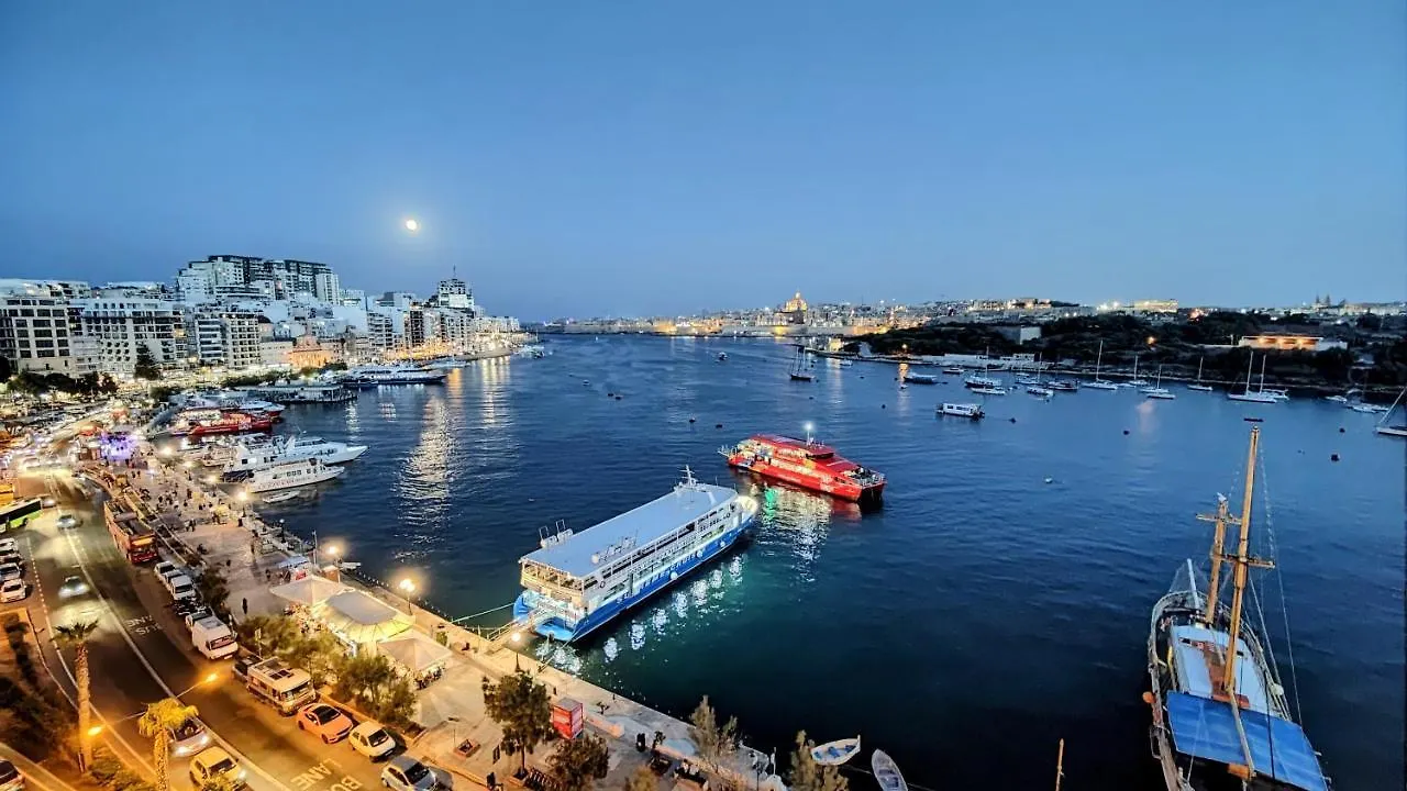 Magic Sea Views& Jacuzzi Holiday Apartment Sliema 0*,  Malta