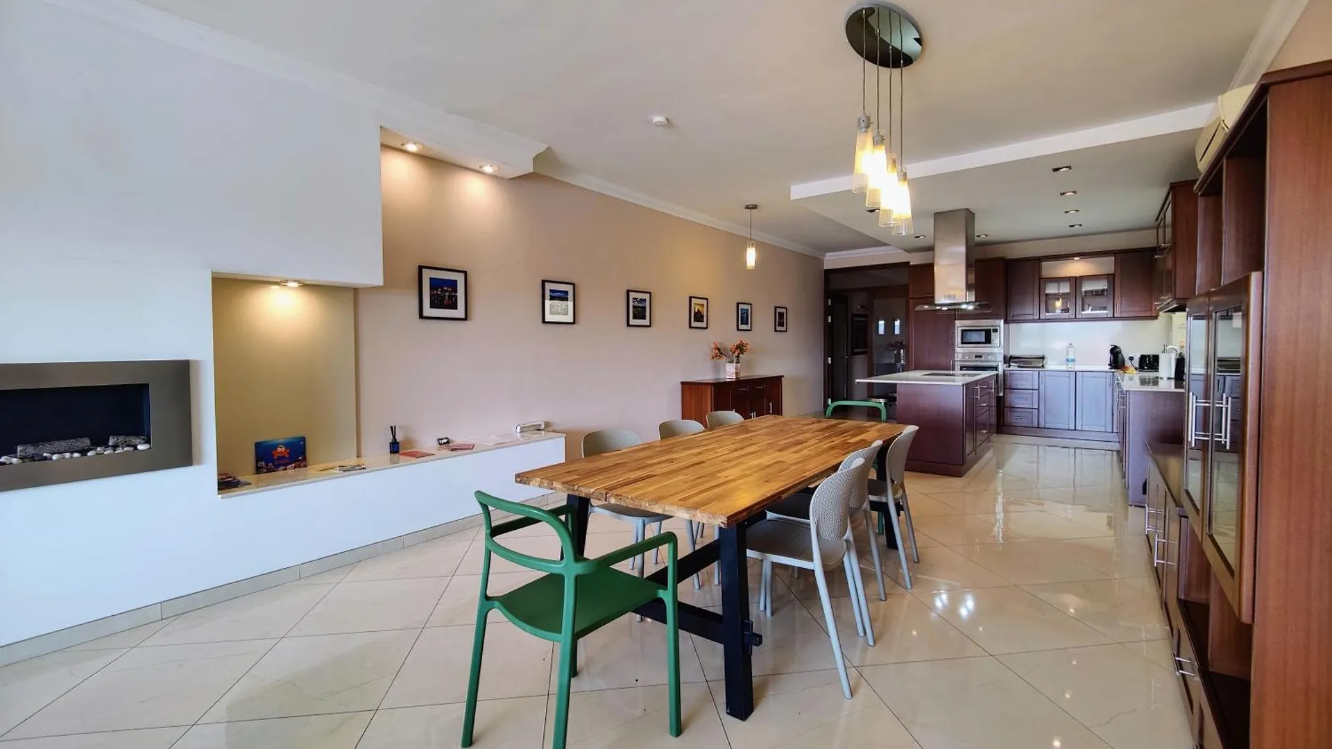 Magic Sea Views& Jacuzzi Holiday Apartment Sliema