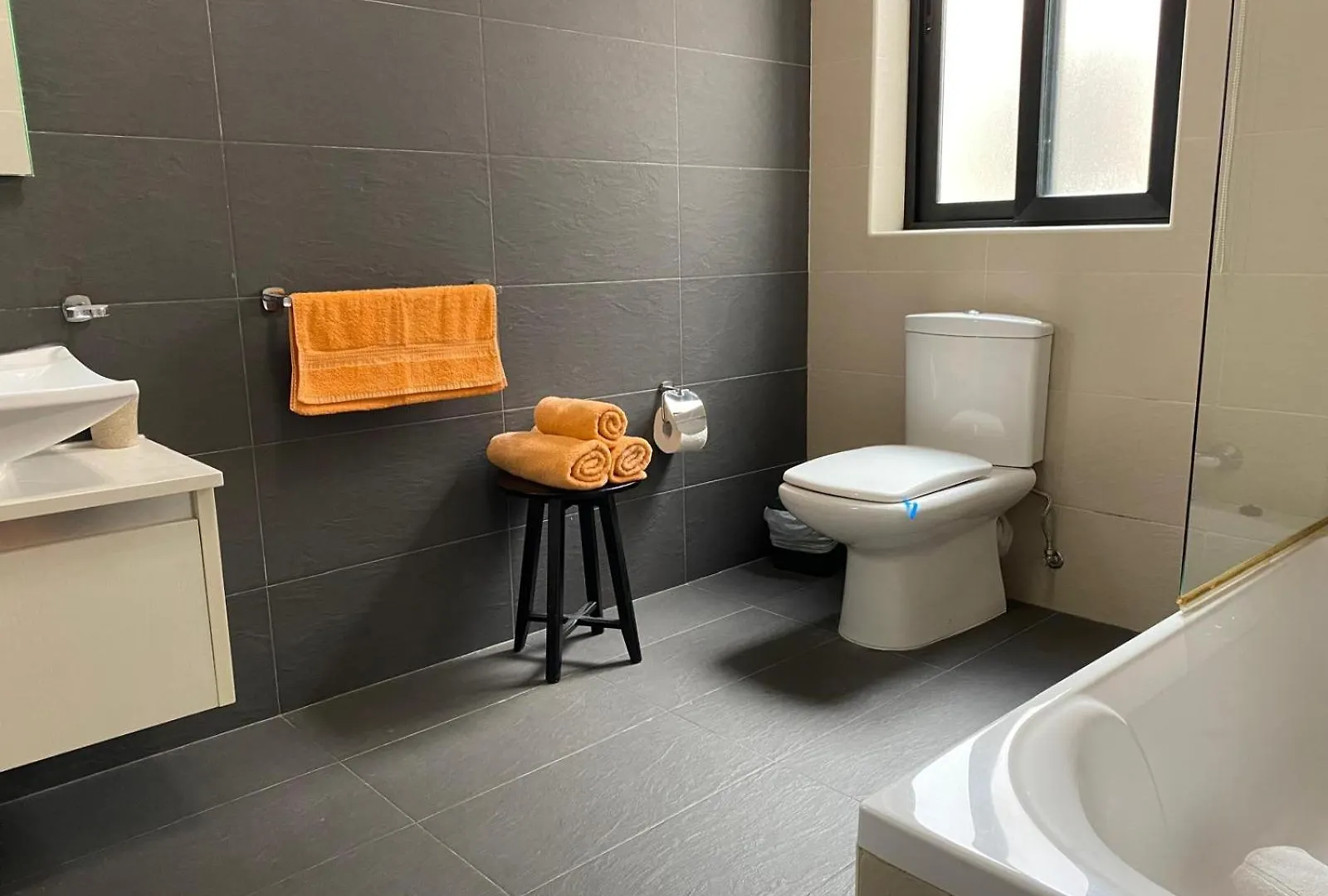 Magic Sea Views& Jacuzzi Holiday Apartment Sliema