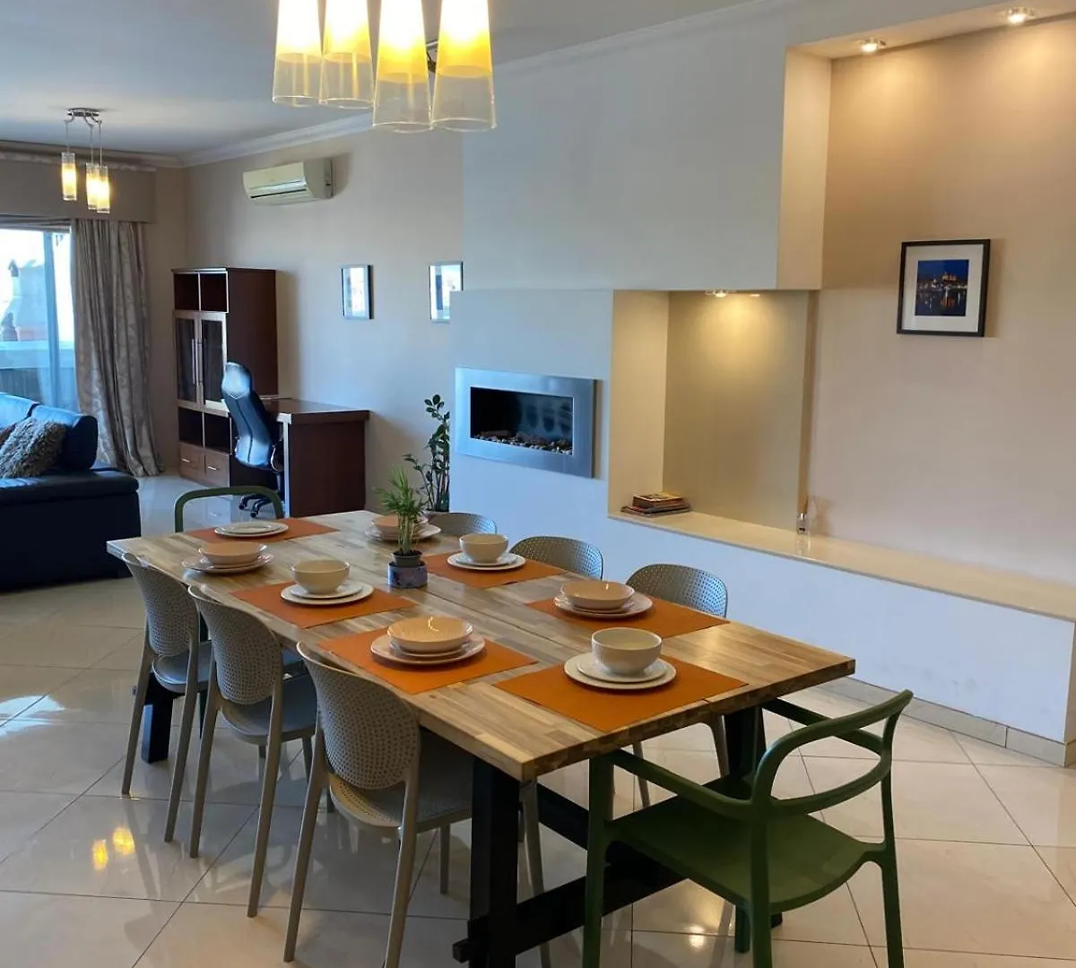 Magic Sea Views& Jacuzzi Holiday Apartment Sliema